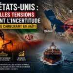 Illustration montrant le détroit d'Ormuz, un pétrolier, des installations pétrolières et les drapeaux de l'Iran et des États-Unis, illustrant les risques du conflit sur les prix de l'énergie et le carburant en Haïti.