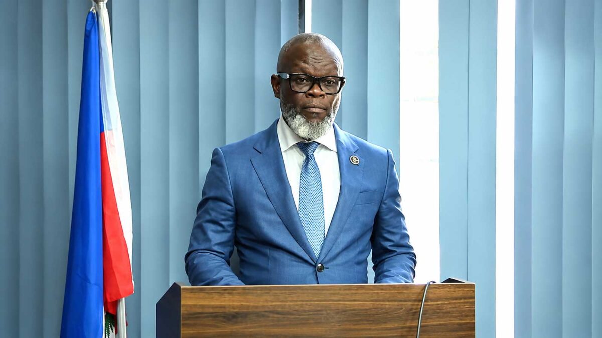 Walter Gabellus prononçant un discours lors de son installation comme directeur général de l’Administration générale des douanes